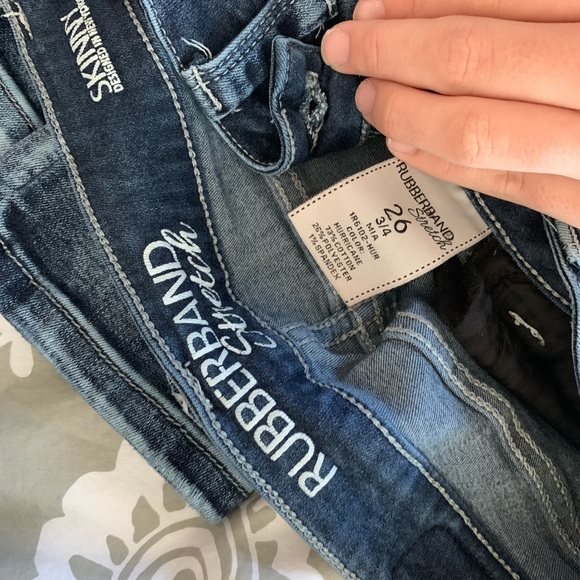 Distressed jeans - Picture 5 of 5